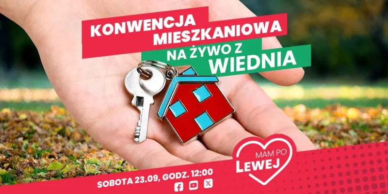 Dłoń trzyma klucz i brelok w kształcie czerwonego domu, na tle banerów zapraszających na konwencję mieszkaniową na żywo z Wiednia.