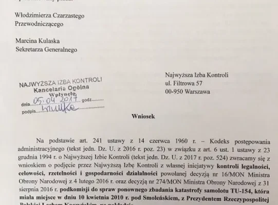 Fotografia skserowanego dokumentu z nagłówkiem partii politycznej, datą 5 kwietnia 2017, odręcznym dopiskiem „KOPIA” oraz tytułem „Wniosek” skierowanego do Najwyższej Izby Kontroli w sprawie ponownego zbadania katastrofy lotniczej.